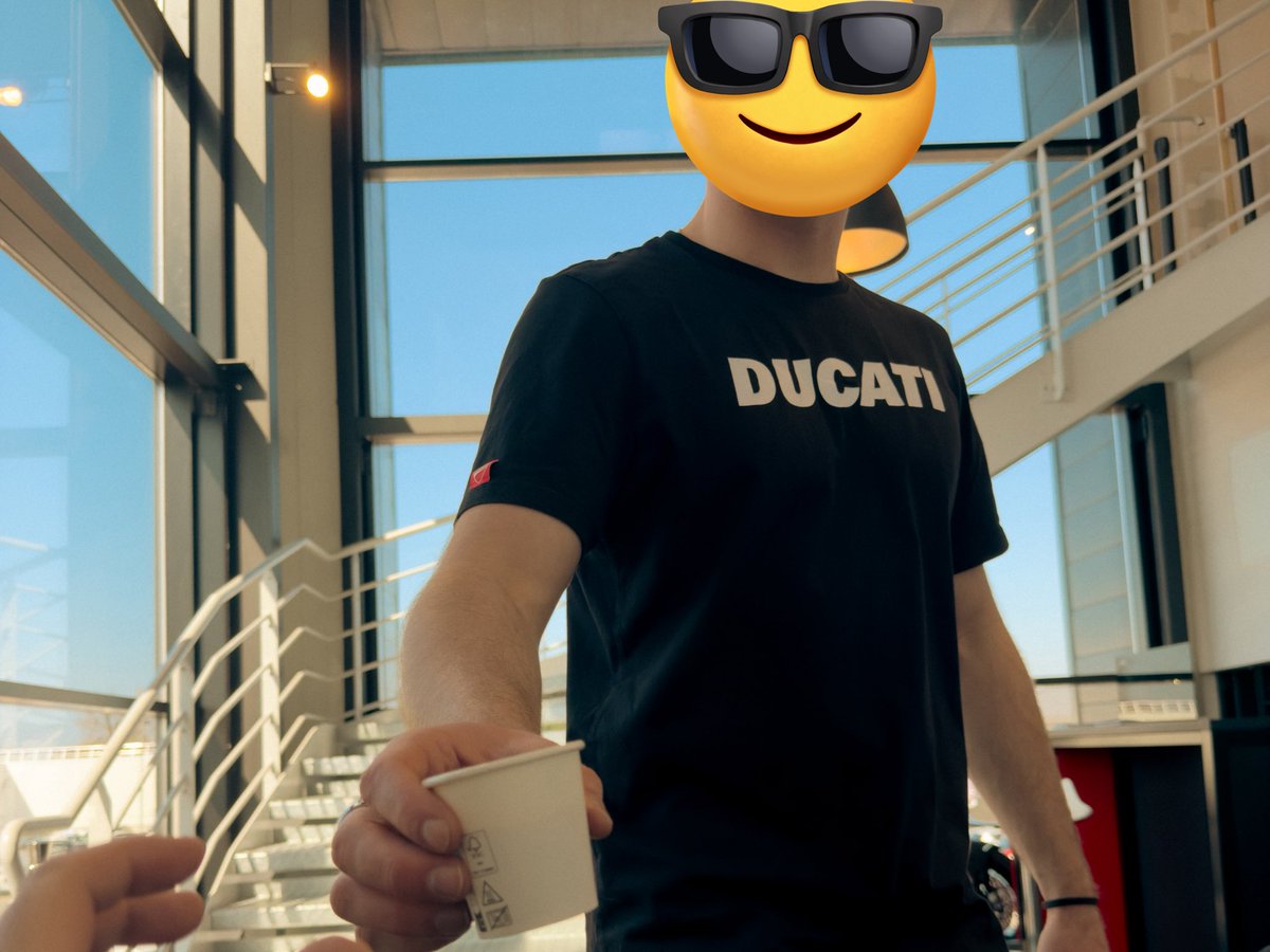 Powlisher tweet media