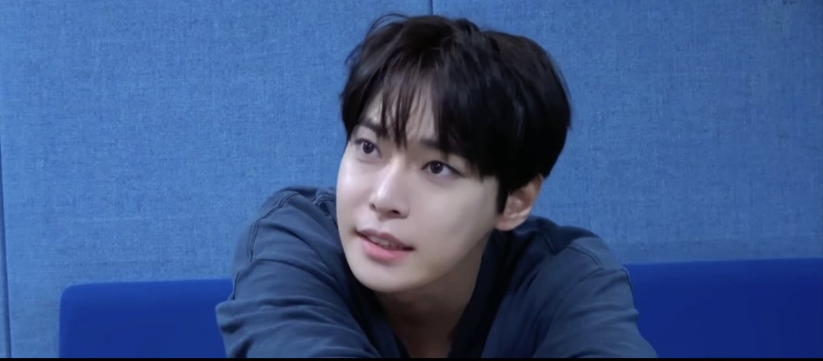 궁빵໒꒱ tweet media