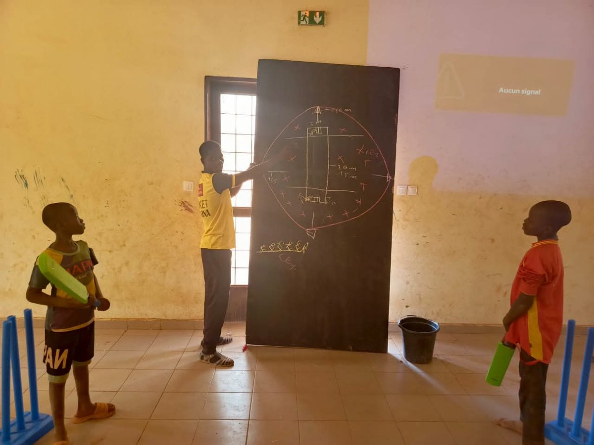 Associate Chronicles tweet media