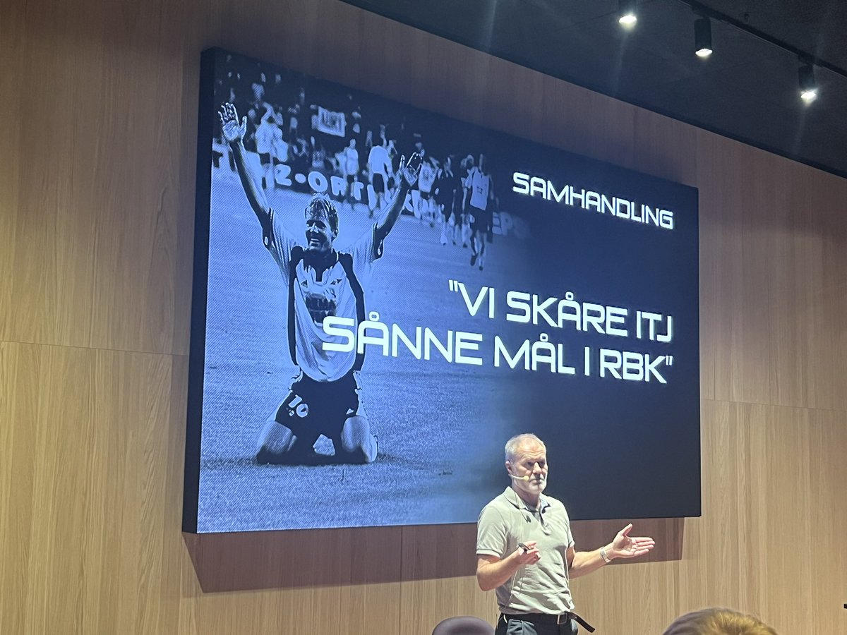 𝓞𝓵𝓮 tweet media