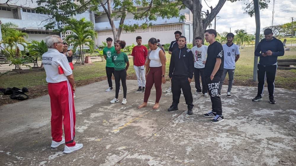 Orquidea Urquiola tweet media