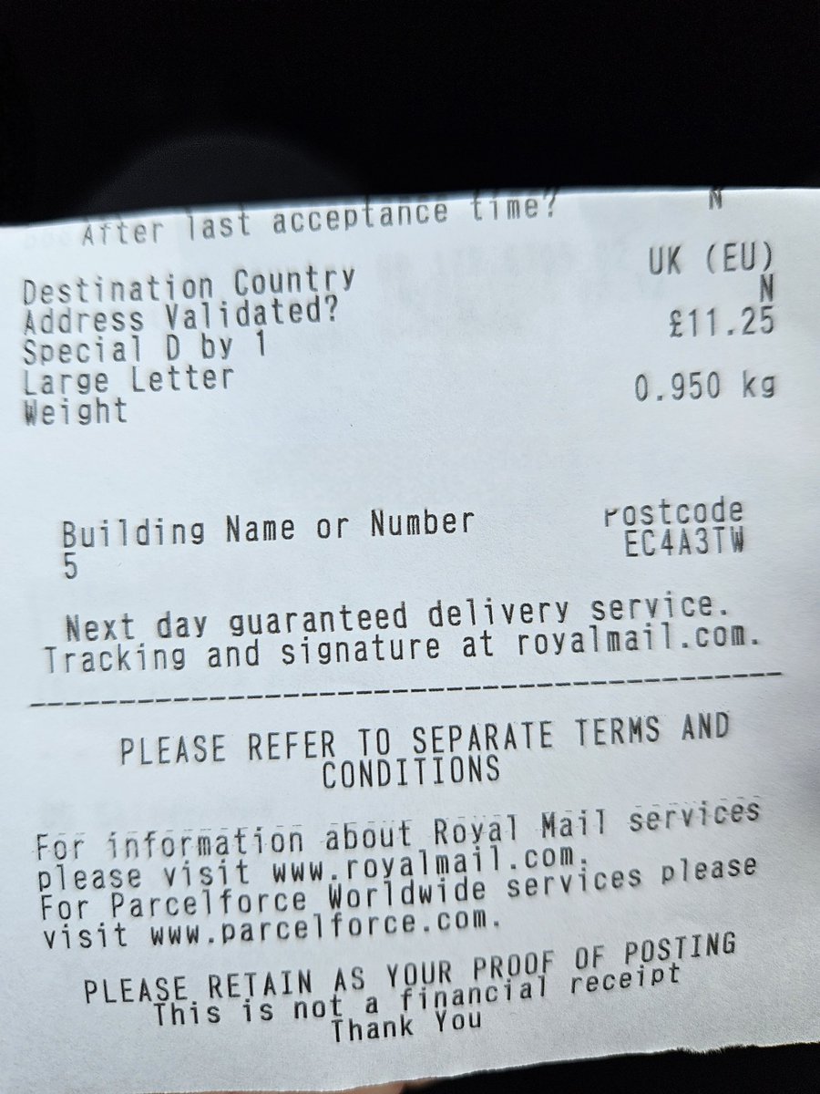 GPate97706's tweet photo. 🎶Signed, sealed, delivered... I’m yours!🎶 (Or rather, this legal dispute is yours, @Roblox) ✉️⚖️
Special Delivery for @Roblox UK. 📮

Signed, sealed, and officially on its way with 155 reasons why you’re wrong. Accountability looks good in a purple envelope! 💜⚖️
#Roblox #DataPrivacy #155Reasons #unbanroblox #justice