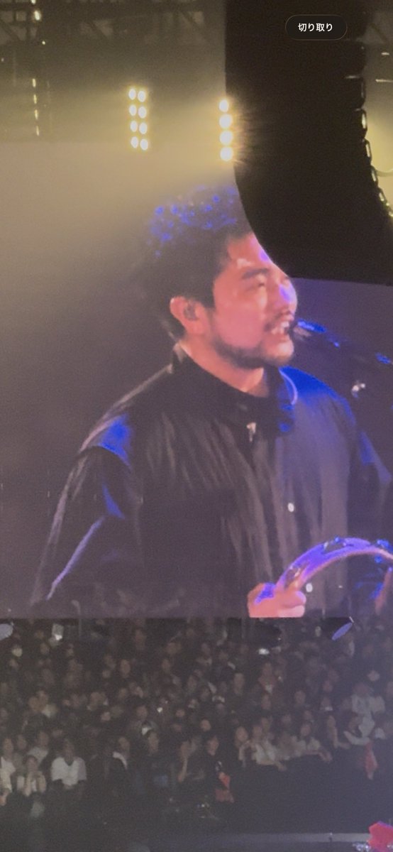 サングラス外してる井口さん久々に見た！
このまま数曲歌ってくれた☺️

 #KingGnuCENTRALTour2026