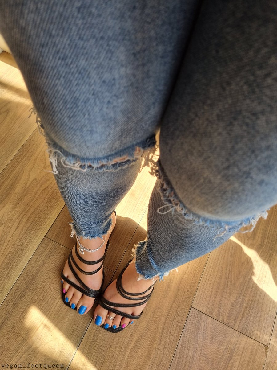 vegan_footqueen 🇬🇧🇮🇷 tweet media