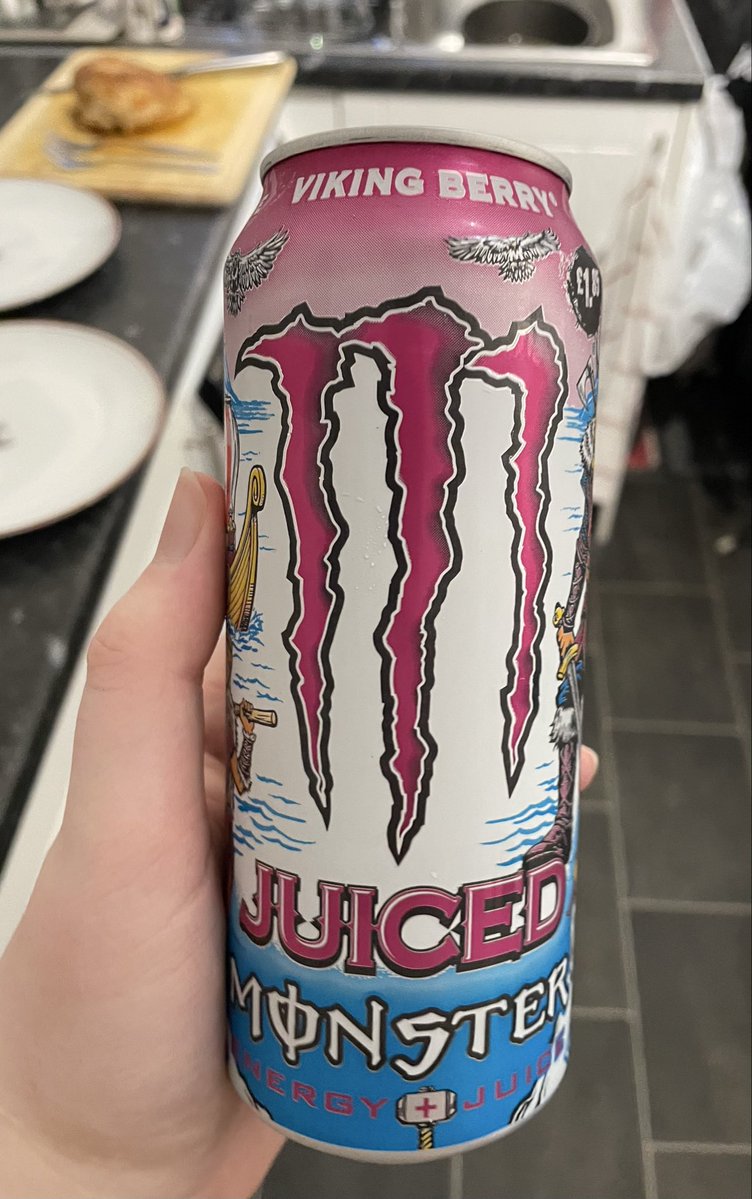 Samantha tweet media