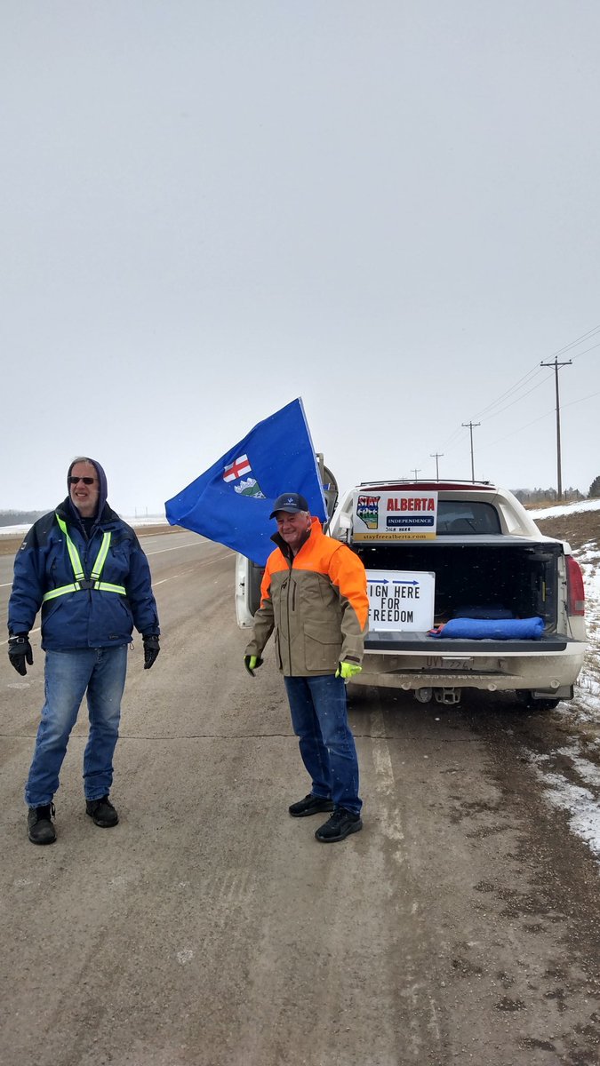 Lori Capper tweet media