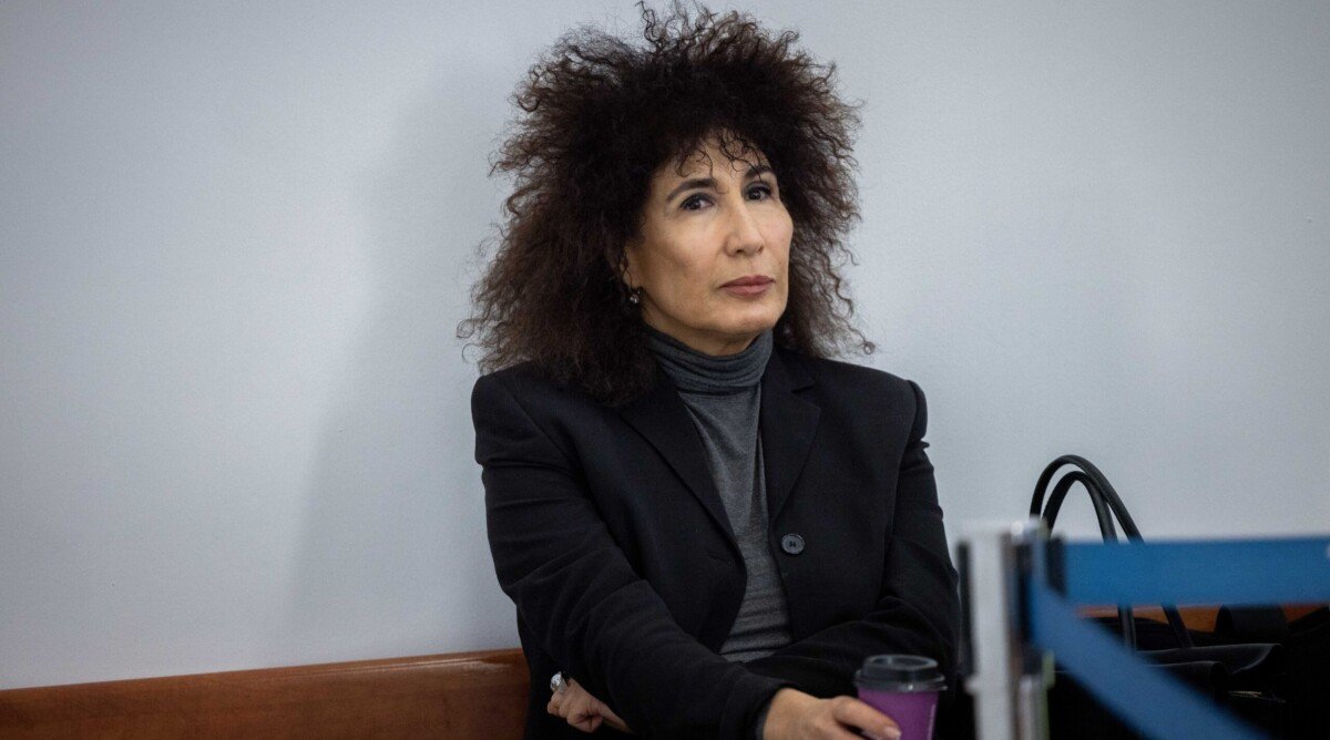 העין השביעית tweet media