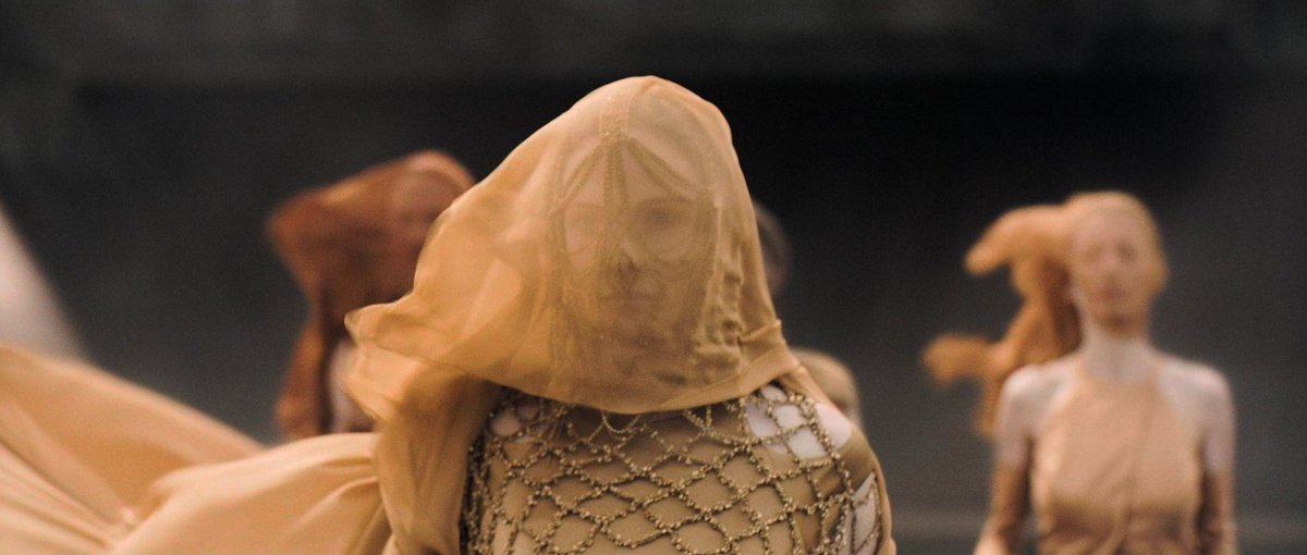 screencaps tweet media