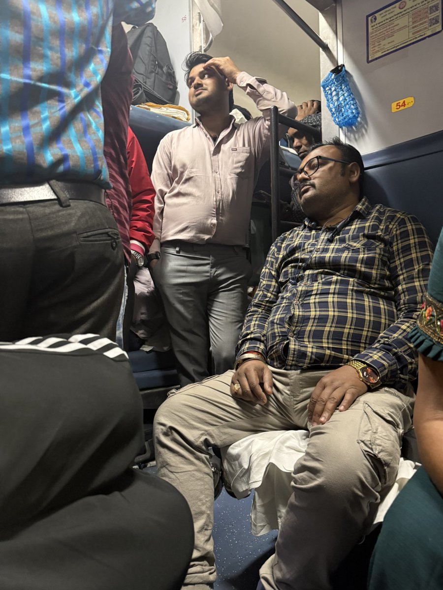 JeetNarayan61's tweet photo. Travelling Train No./Name: 12963/MEWAR EXPRESS

Class: AC 3 TIER SLEEPER (3A)
Compartment: B1 

40 unknown man has taken over our reserved coach b1 

Travelling with family @RailwayNorthern

No RPF here

@RailwaySeva @RailMinIndia  @IRFactCheck https://t.co/TqFC3ikp7E