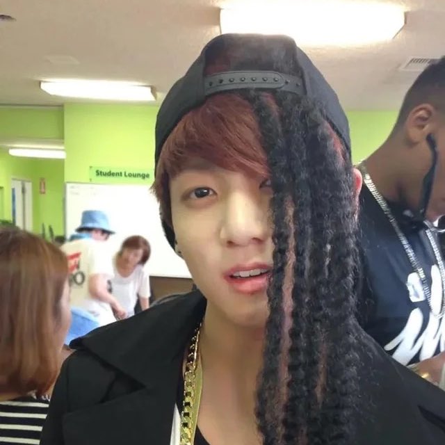 sofi 🐇 tweet media