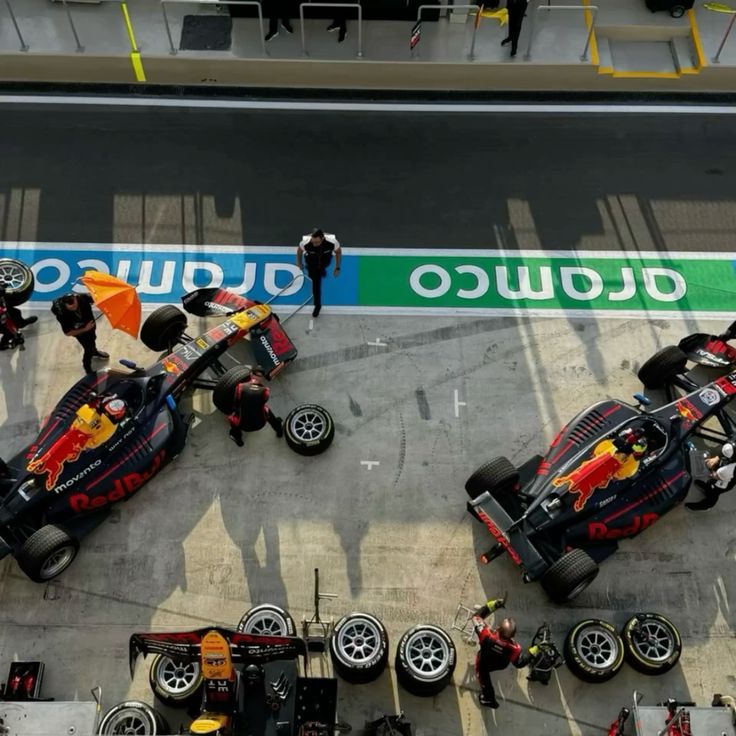 meli 📚 tweet media