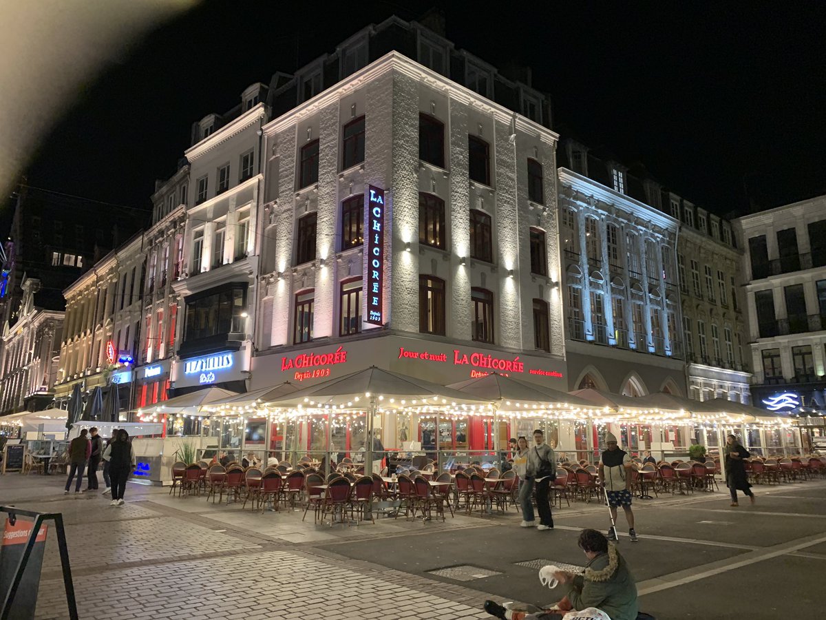 Last night we went to a restaurant serving regional specialty cuisine of Flammkueches, which traditionally were used to test the heat of the old brick ovens prior to baking bread… choice of 3 different we my savoury toppings, and then 3 sweet toppings.