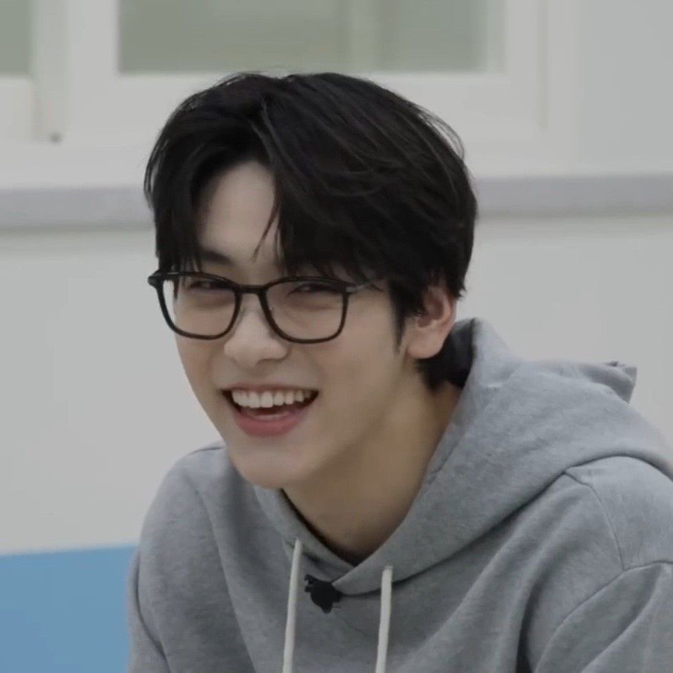 silvia .𖥔 ݁ ˖ tweet media