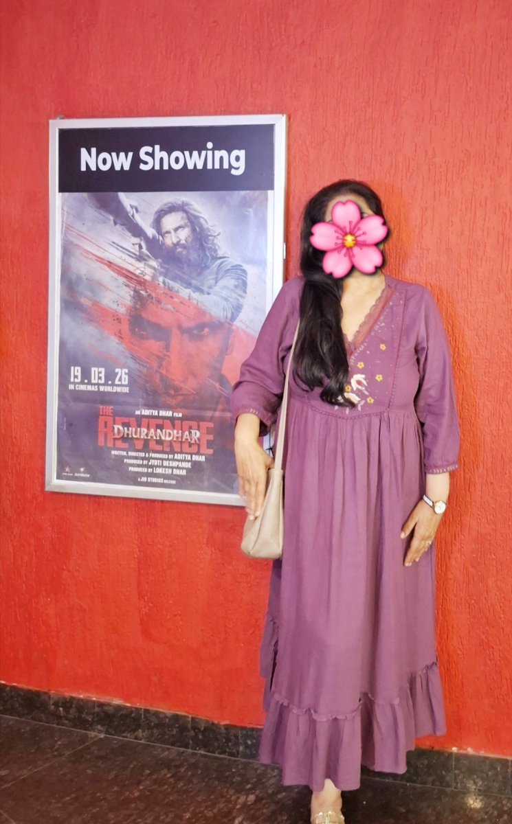 Mallika🇮🇳 tweet media