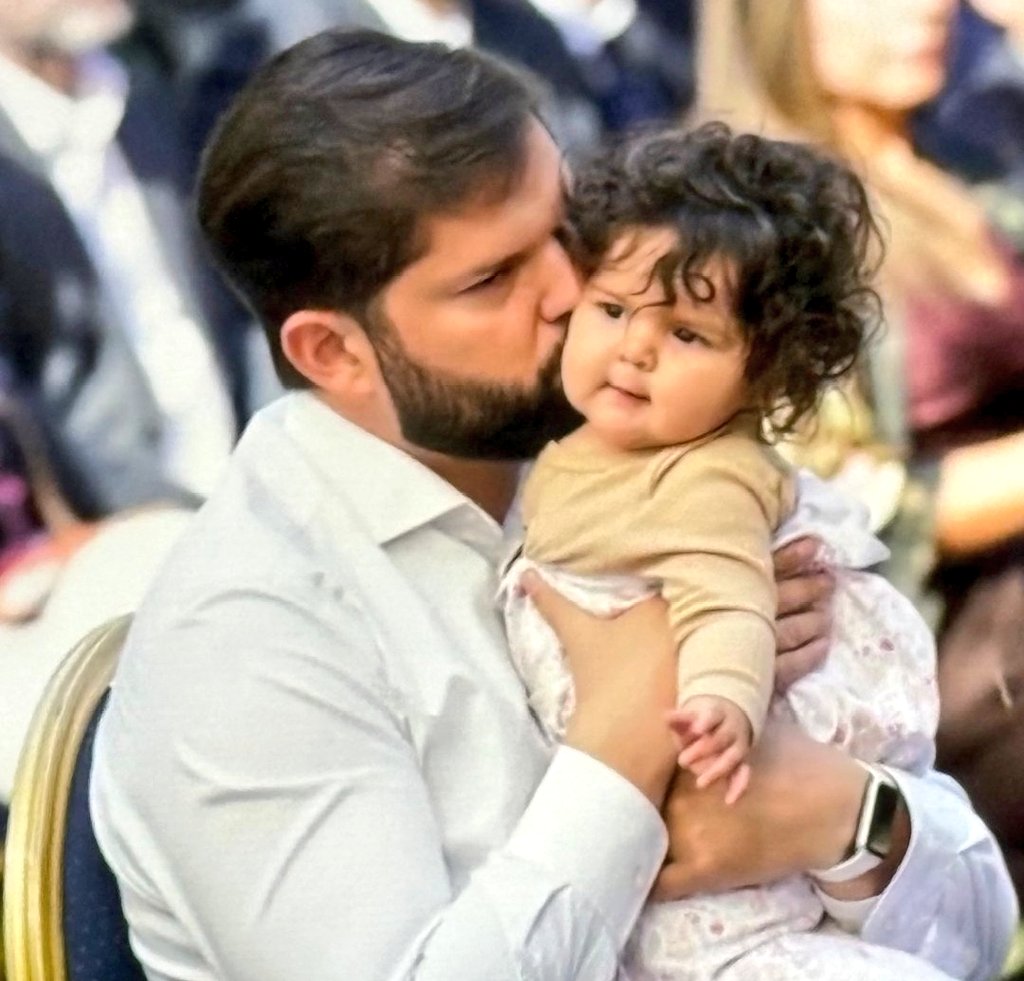 Sandra #GraciasGabrielBoric❤️ tweet media