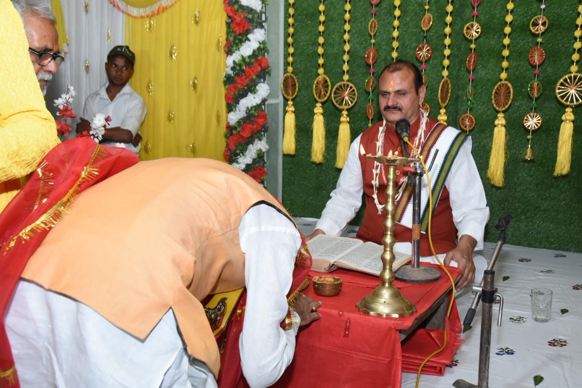 Sanjay Seth tweet media