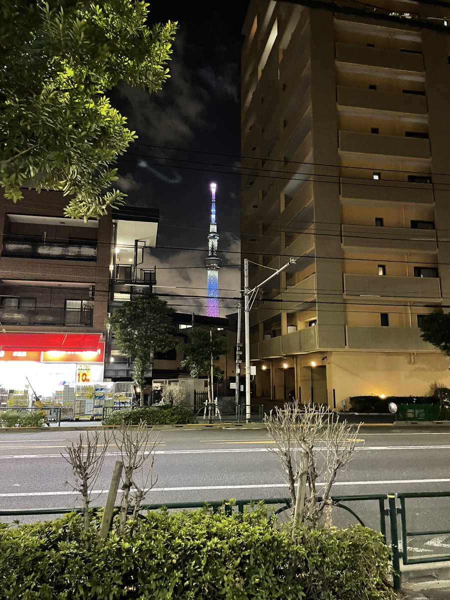 morrison_drz's tweet photo. 亀戸・曳舟という上京してすぐに住んでた大変濃いい下町がありまして、久しぶりに来てえらい郷愁に駆られているんですわ。たかだか15,6年前の話。 https://t.co/ZnNmVI7zhm