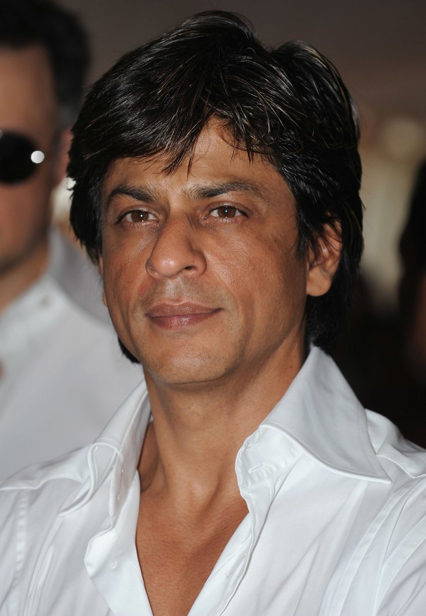 Marie-justalittleSRKian tweet media