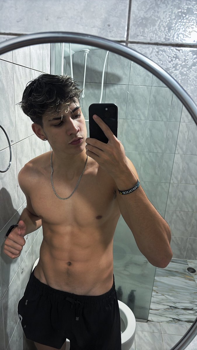 Arthur Navarro tweet media