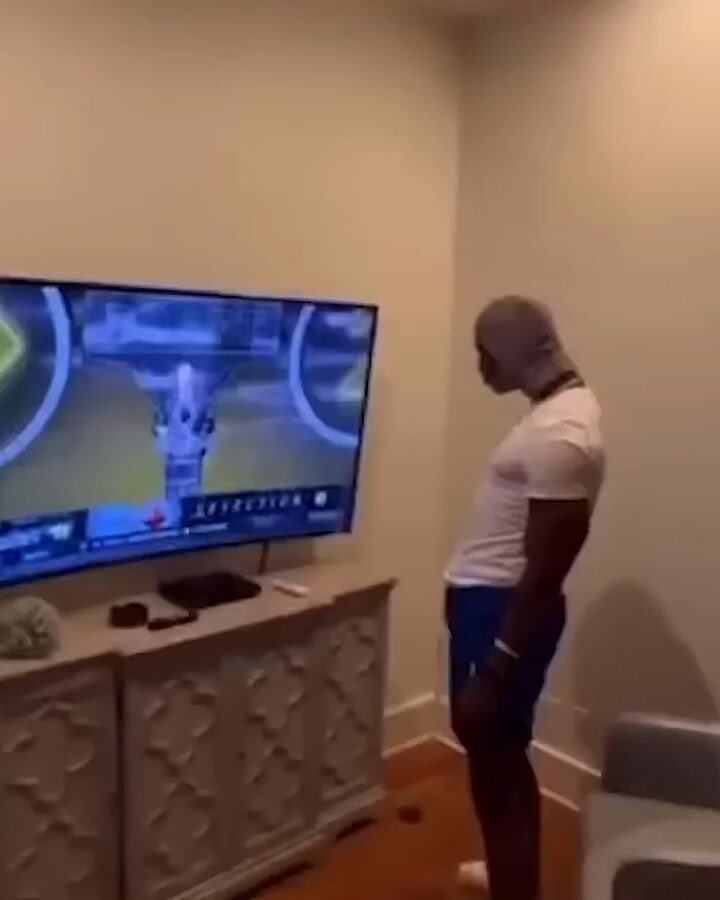 how it feels when they ring u into the scrim