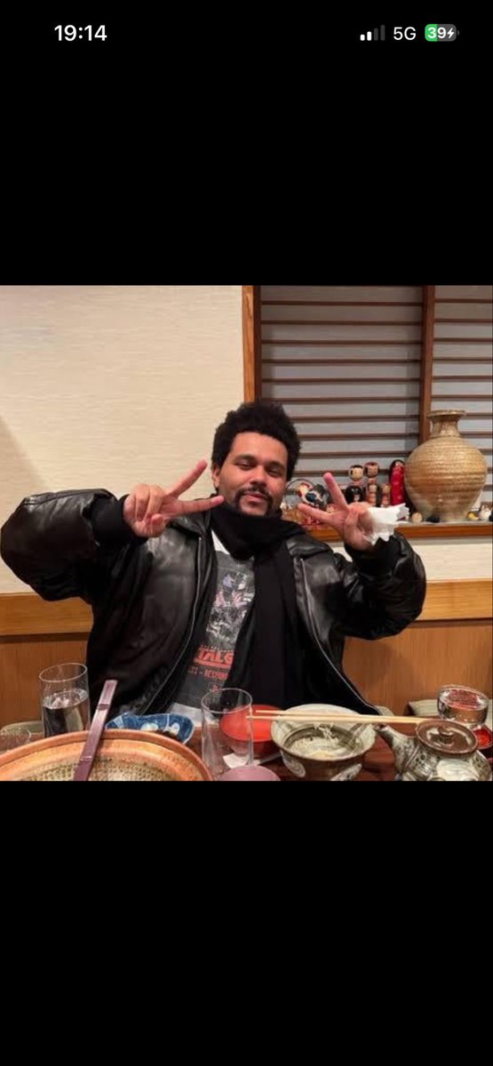 Vi3wsFr0mthe666666 tweet media