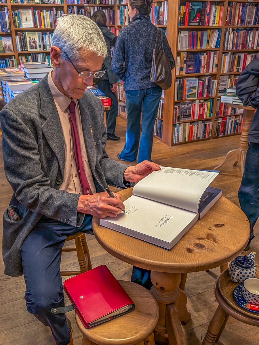 Topping & Company Booksellers of St Andrews tweet media