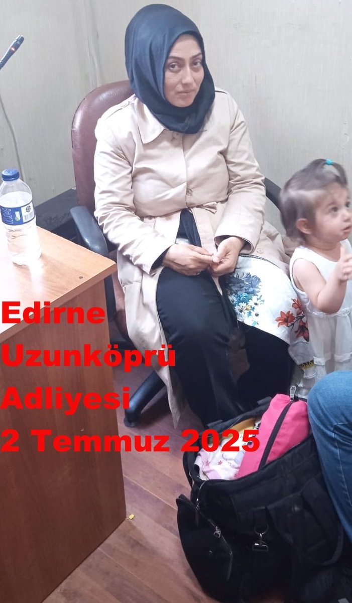 Ev hanımı Deniz Gündoğdu 2 yaşındaki kızı Asude ile birlikte 2 Temmuz'da Edirne'de tutuklandı.
Eşi V. Gündoğdu: 
"Ben 69ay hapis yattım. Büyük kızım bensiz büyüdü. Yargıtay eşimin dosyasını bozdu. Küçük kızımın annesiz büyümesin."‼️
<a href="/aydinsule1/">Şule Aydın</a> 

#KHKlınınBayramı #BJKvKAS Hayfa