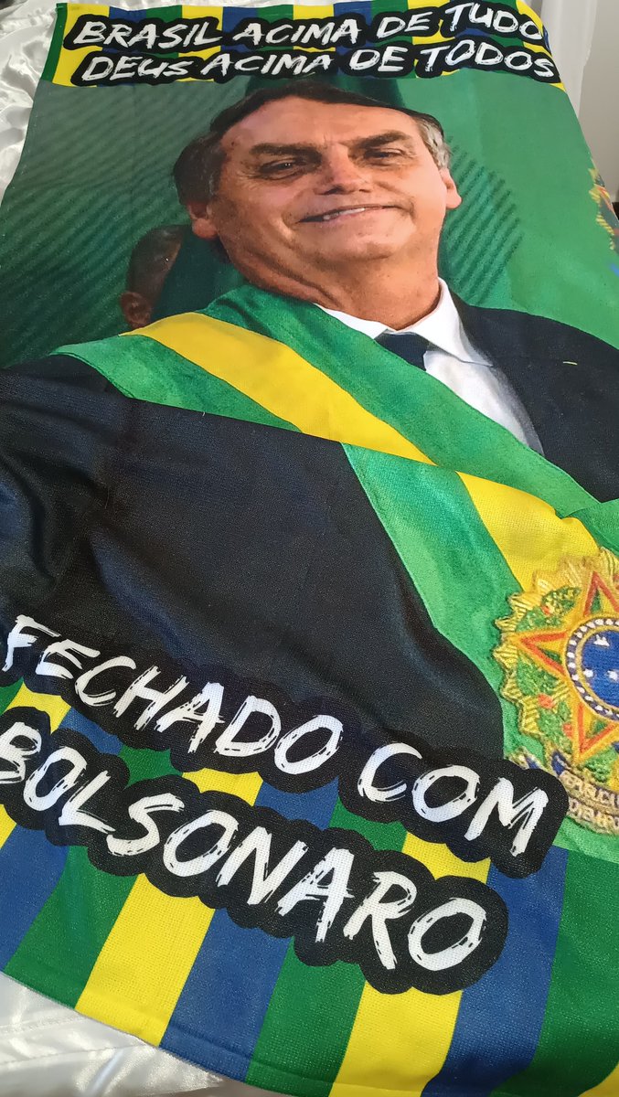 A Juliana tweet media