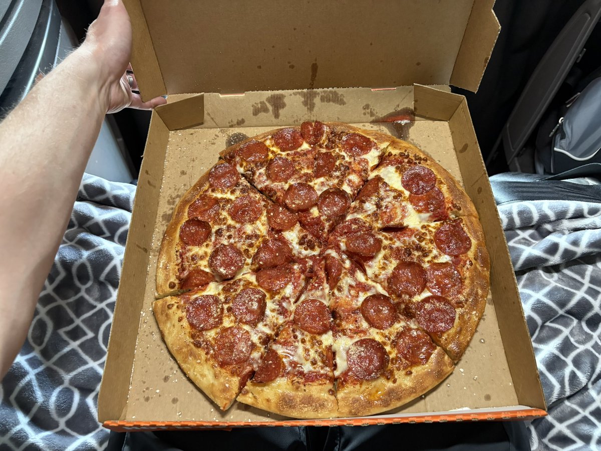 Bronymon tweet media