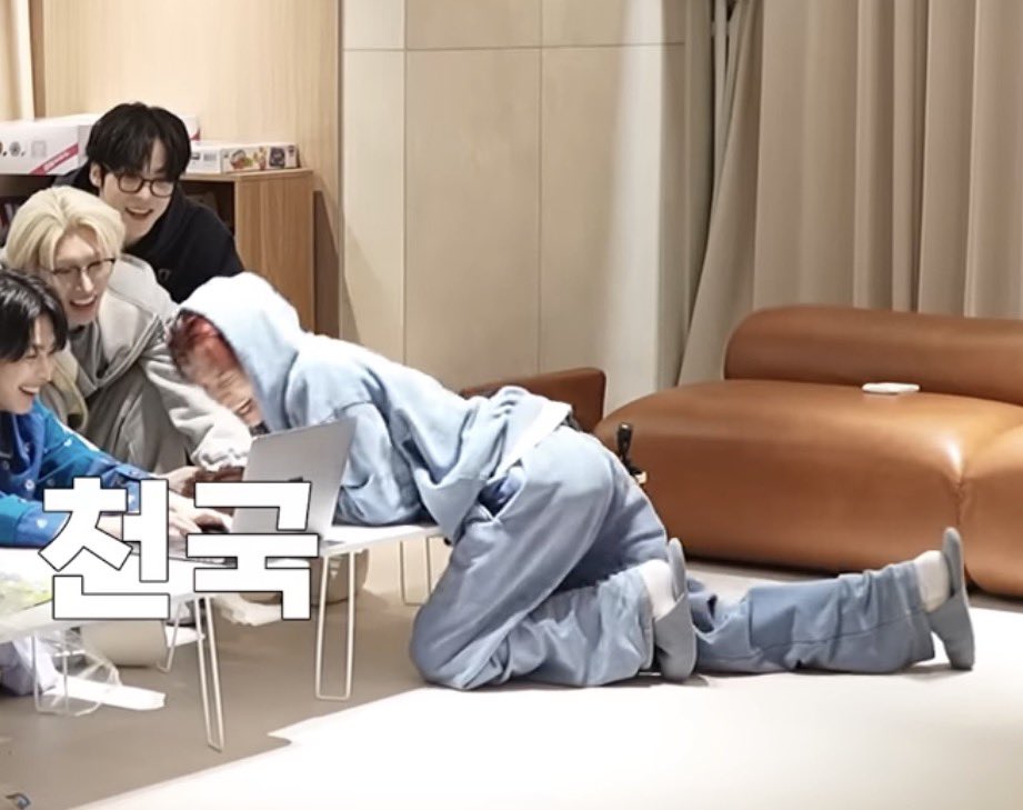 Yaoi Police tweet media