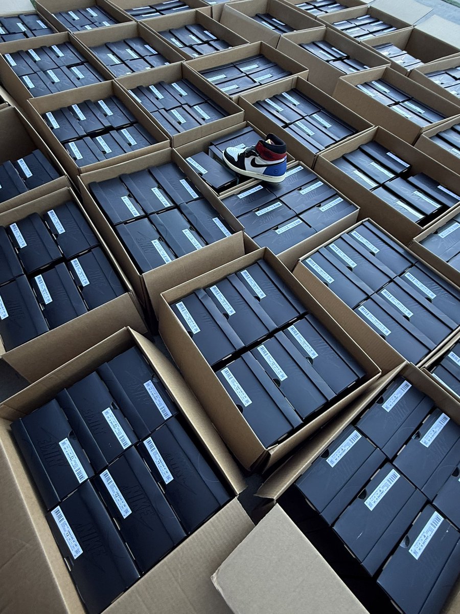 Raphkicks tweet media