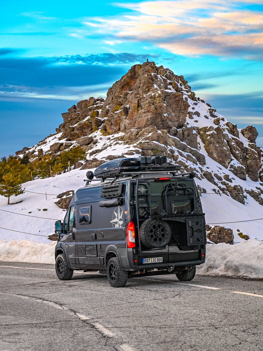 Offrotie tweet media