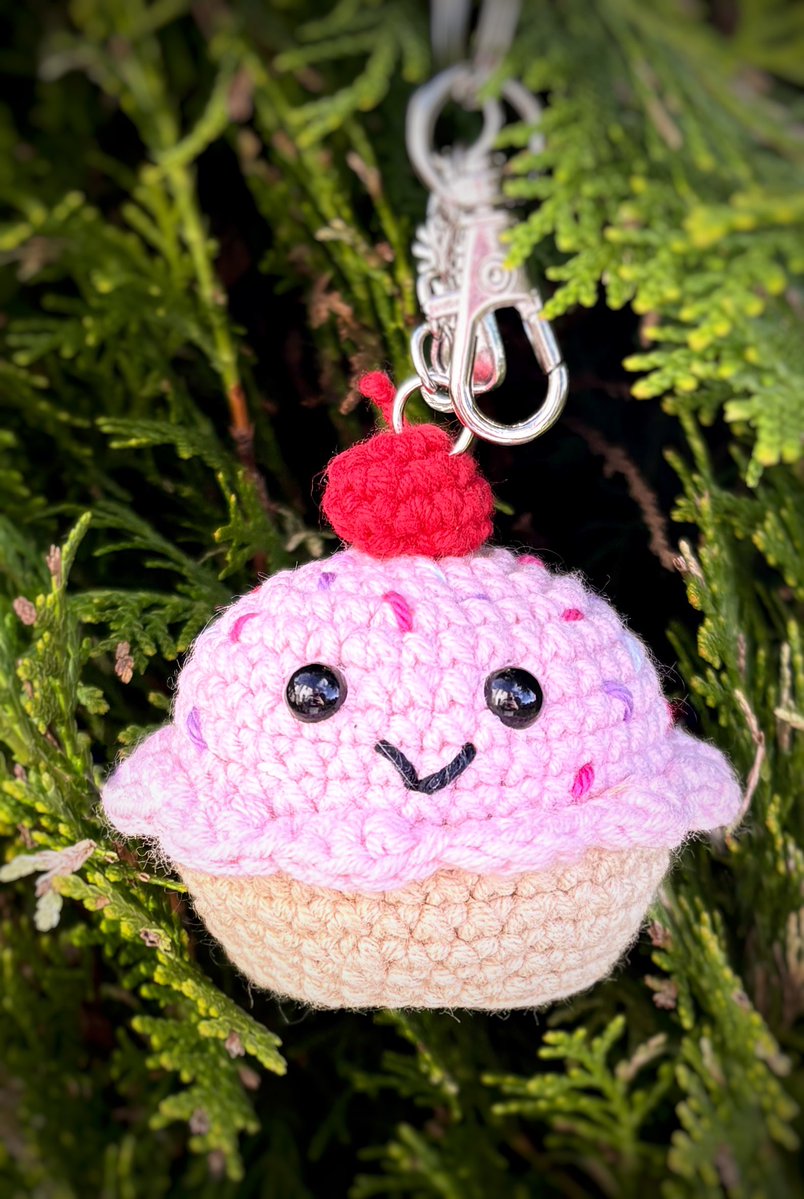 KnittyKitty tweet media