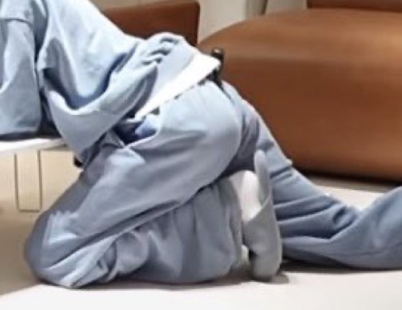 do you see this? kitty pose