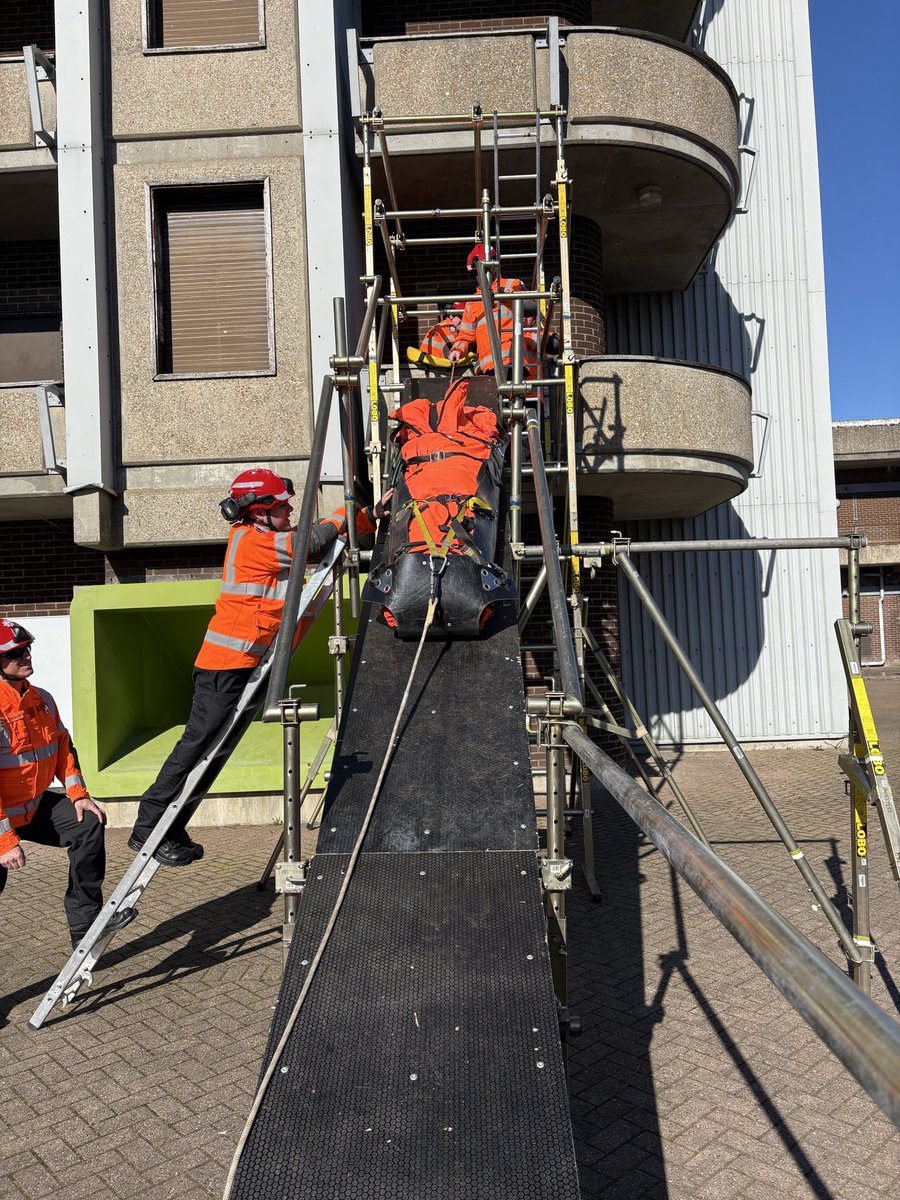 Hampshire & IOW USAR Team 📟-🇬🇧 tweet media