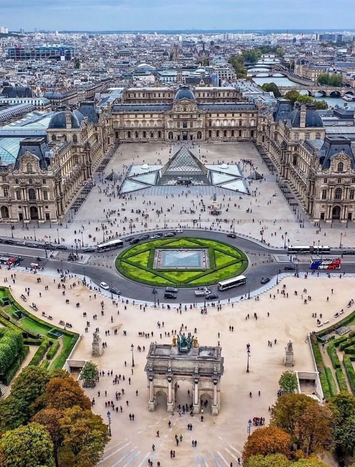 Amazing Eyes tweet media