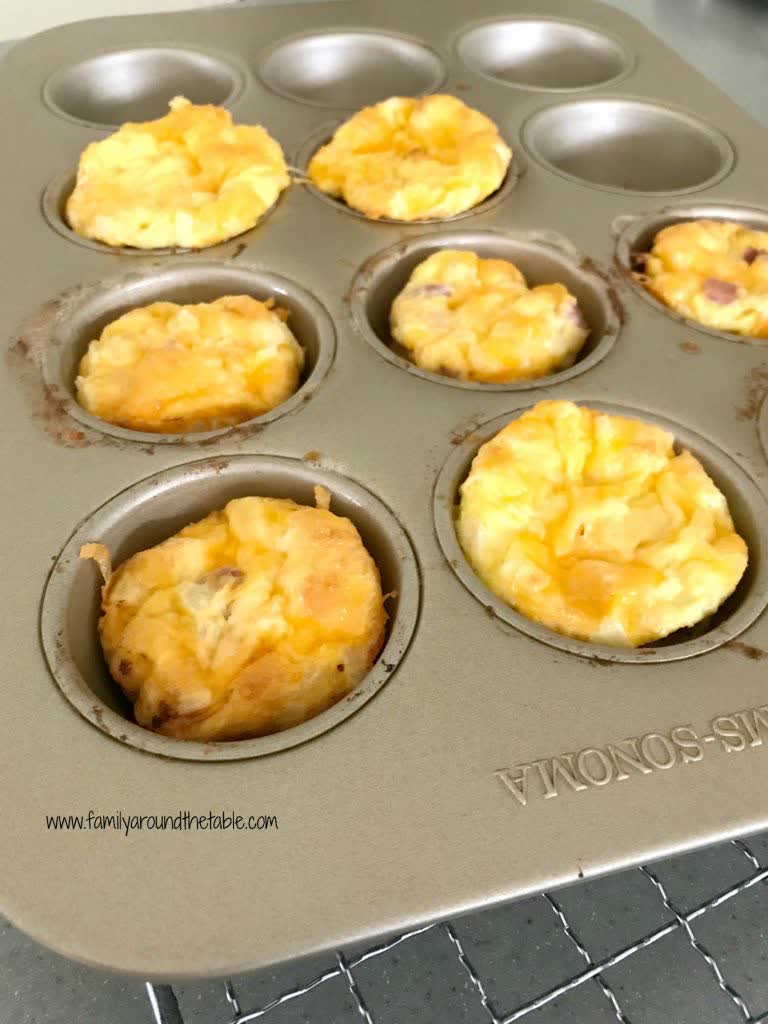 FamilyAroundTheTable tweet media