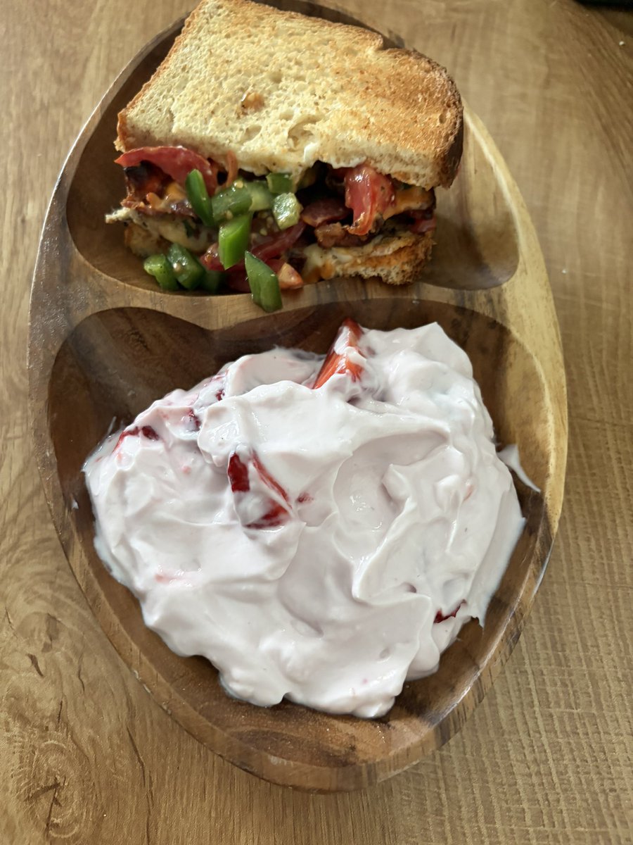 lex 🧃 tweet media