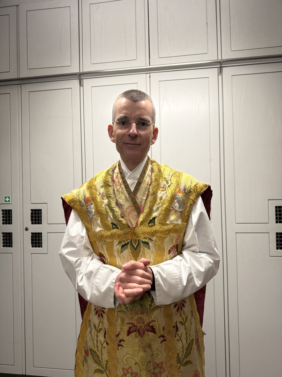 Wolfgang F. Rothe tweet media