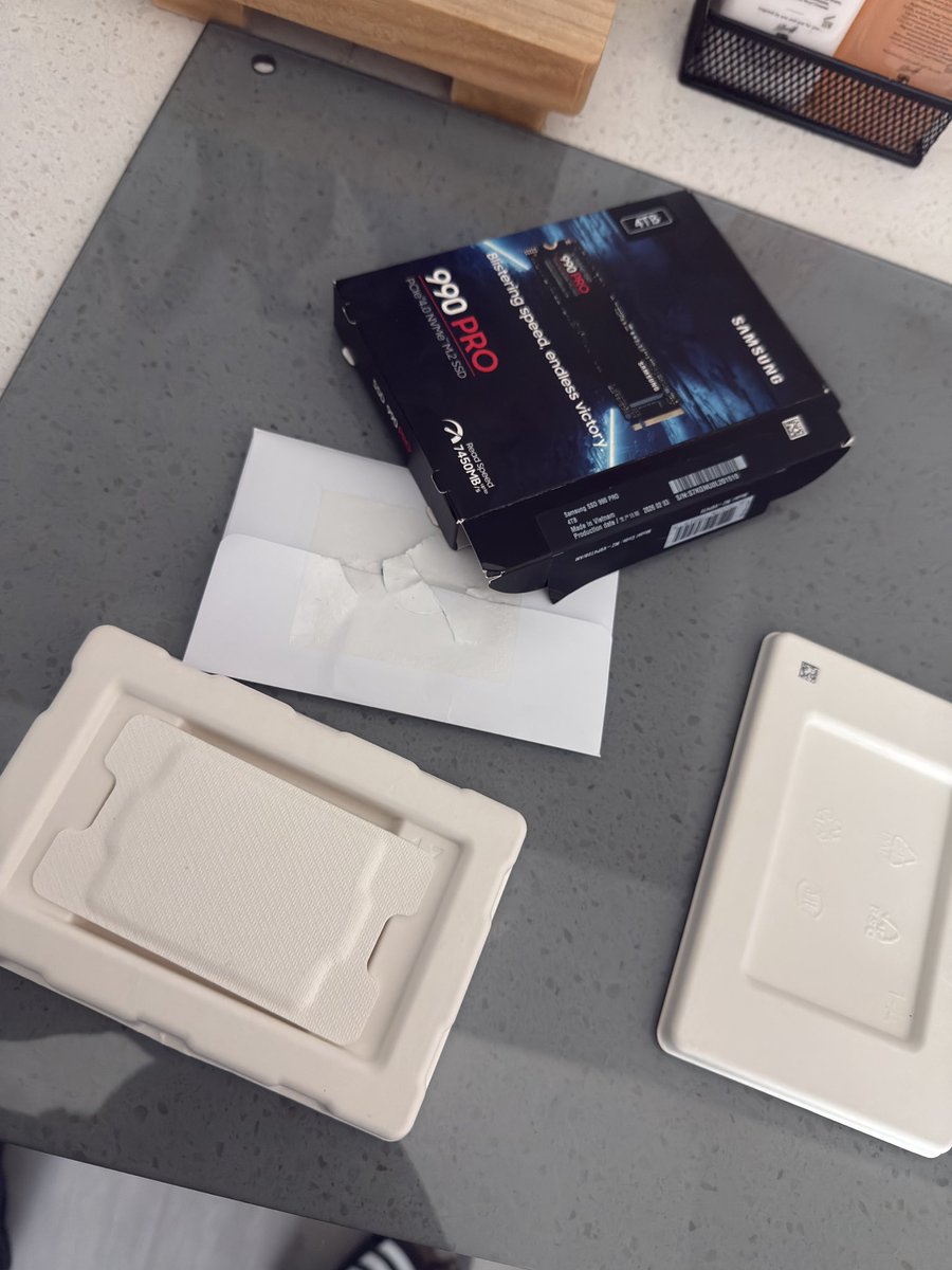 SenpaiXSauce™️ tweet media