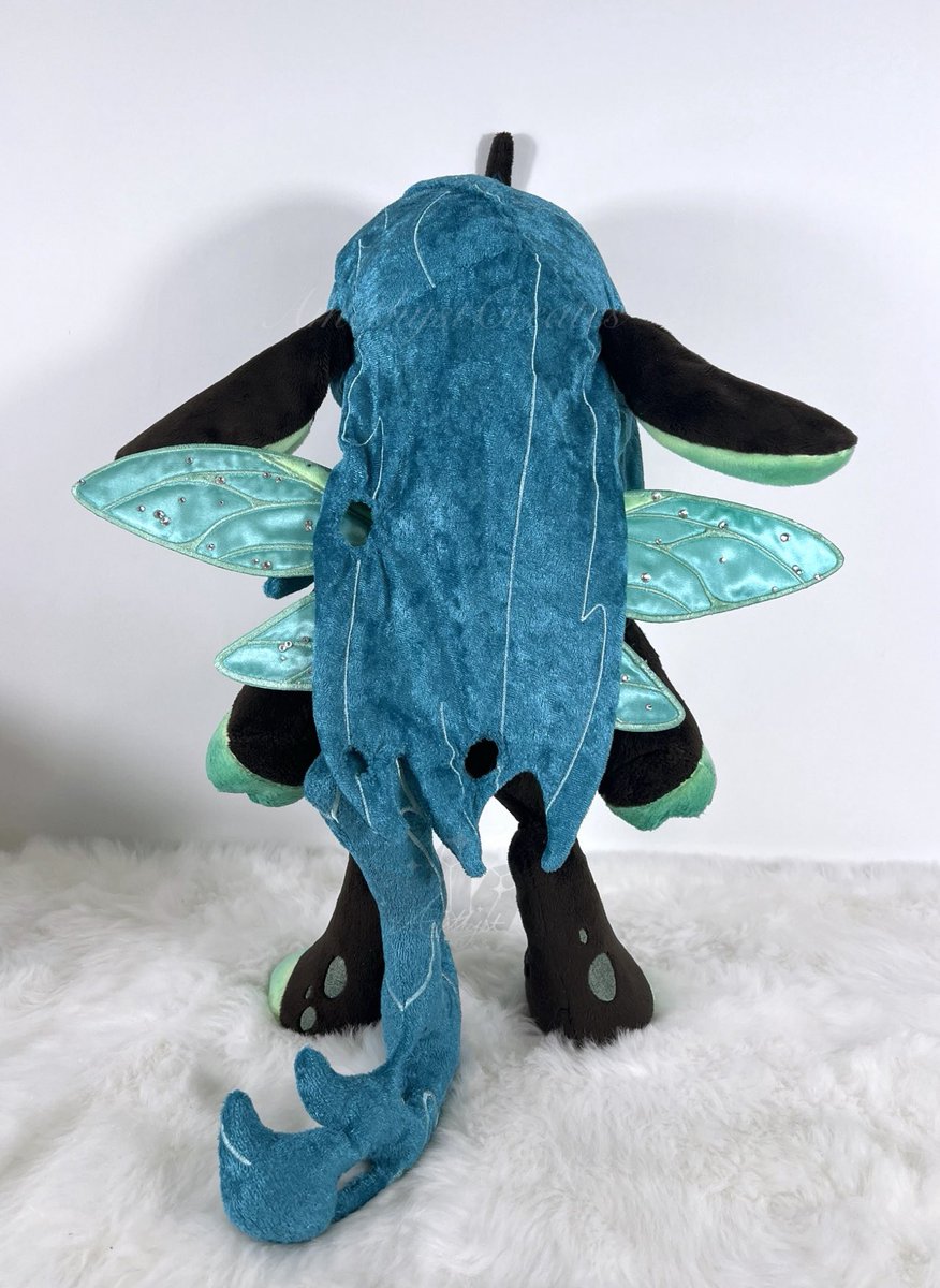 Amethyst 🪡 Comms Open tweet media