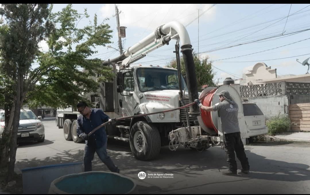 #Comunicado Conagua beneficia a más de 75 mil habitantes con operativo de desazolve en Matamoros, Tamaulipas.