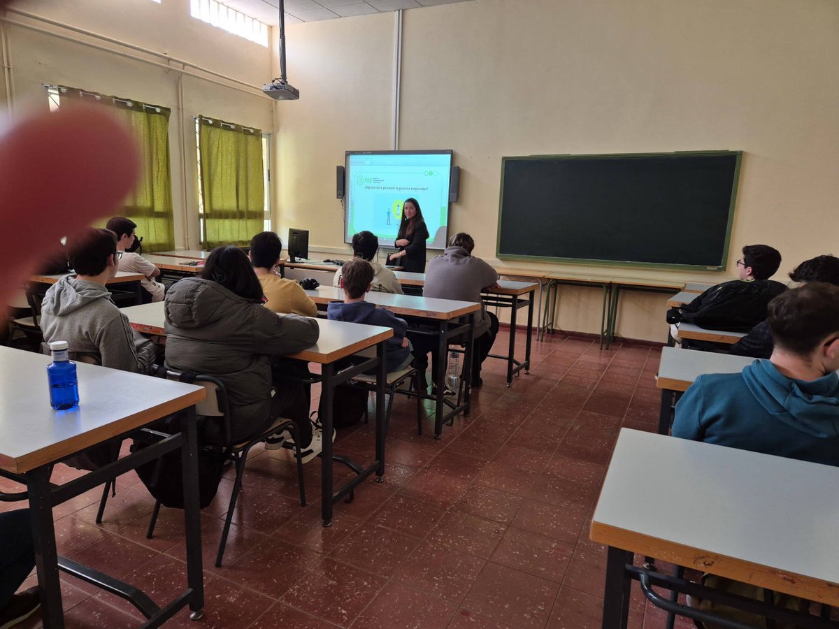 IES SUÁREZ DE FIGUEROA tweet media