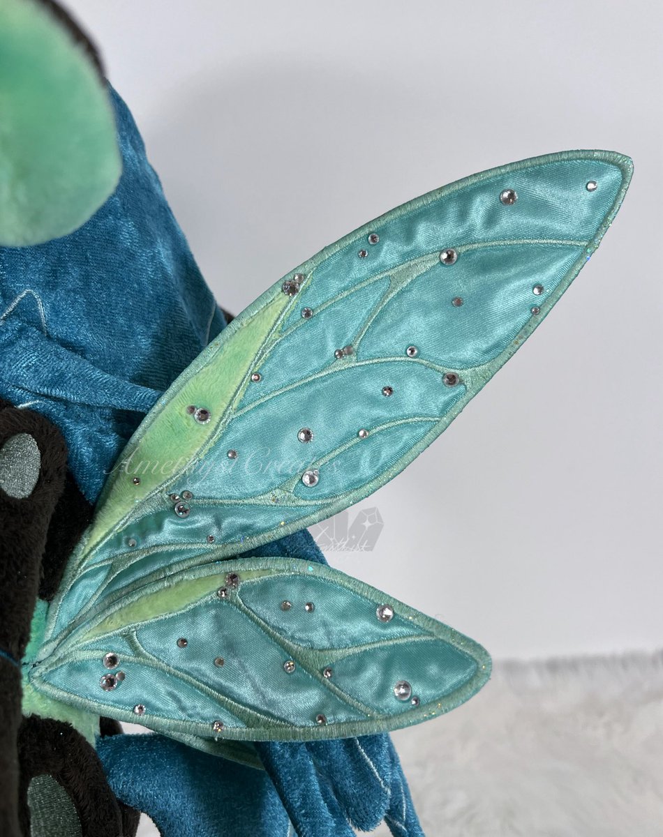 Amethyst 🪡 Comms Open tweet media