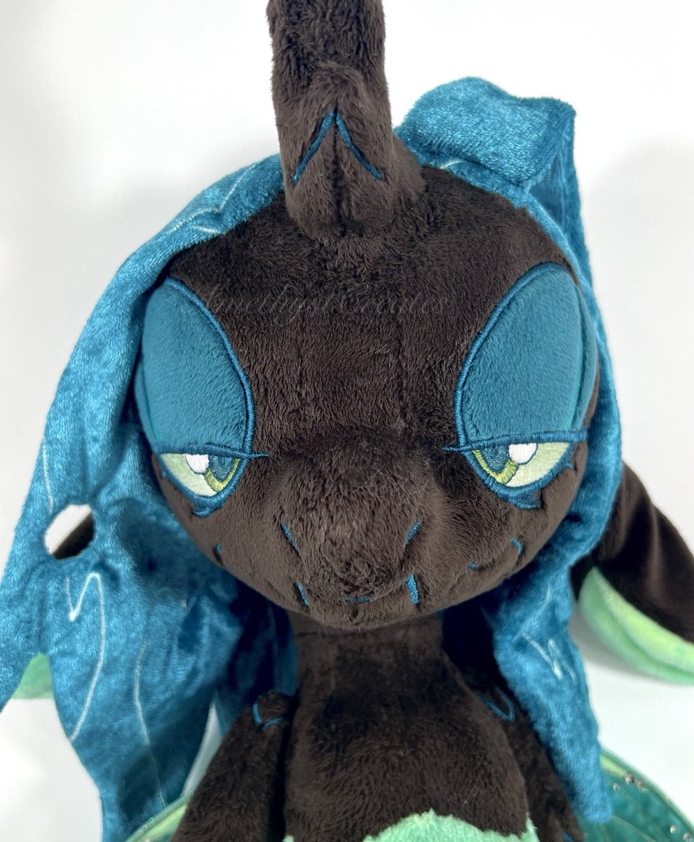 Amethyst 🪡 Comms Open tweet media