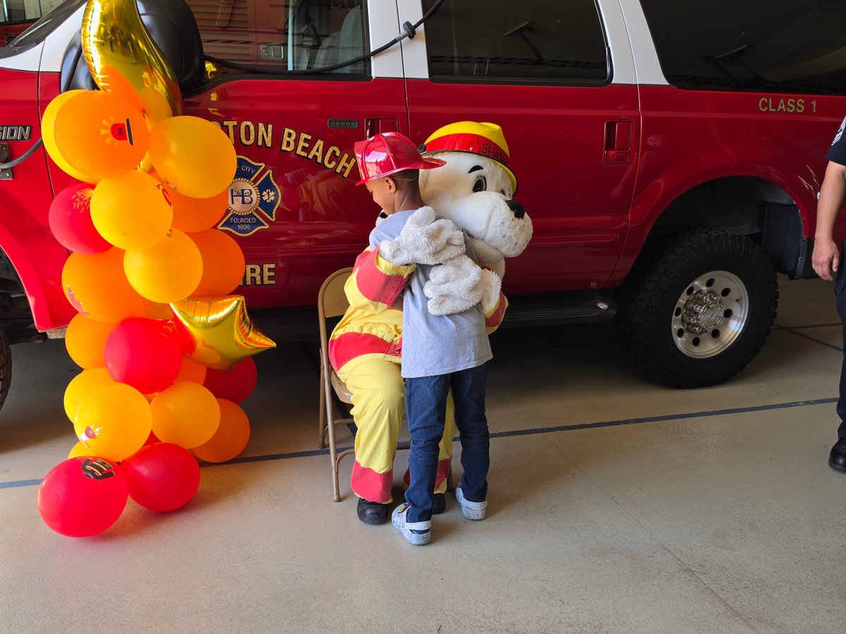 Huntington Beach Fire Department tweet media