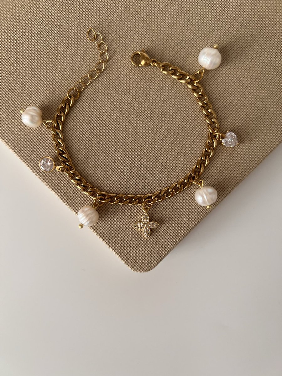 Glency Store tweet media