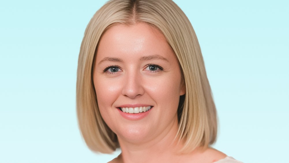 HR magazine tweet media