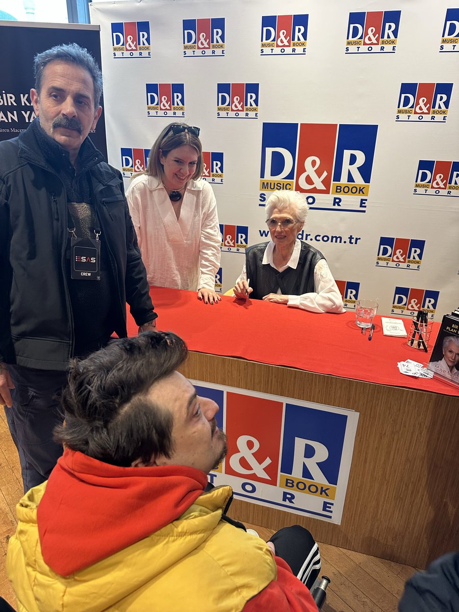 StickMan (GünaL Şen) tweet media