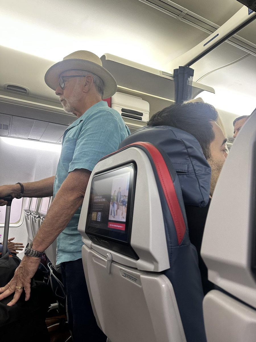 TV's Mike Joyce tweet media